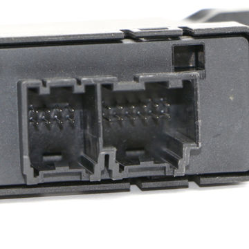 کنترلر سنسور دنده عقب( مدل BOSCH) آریو Z300