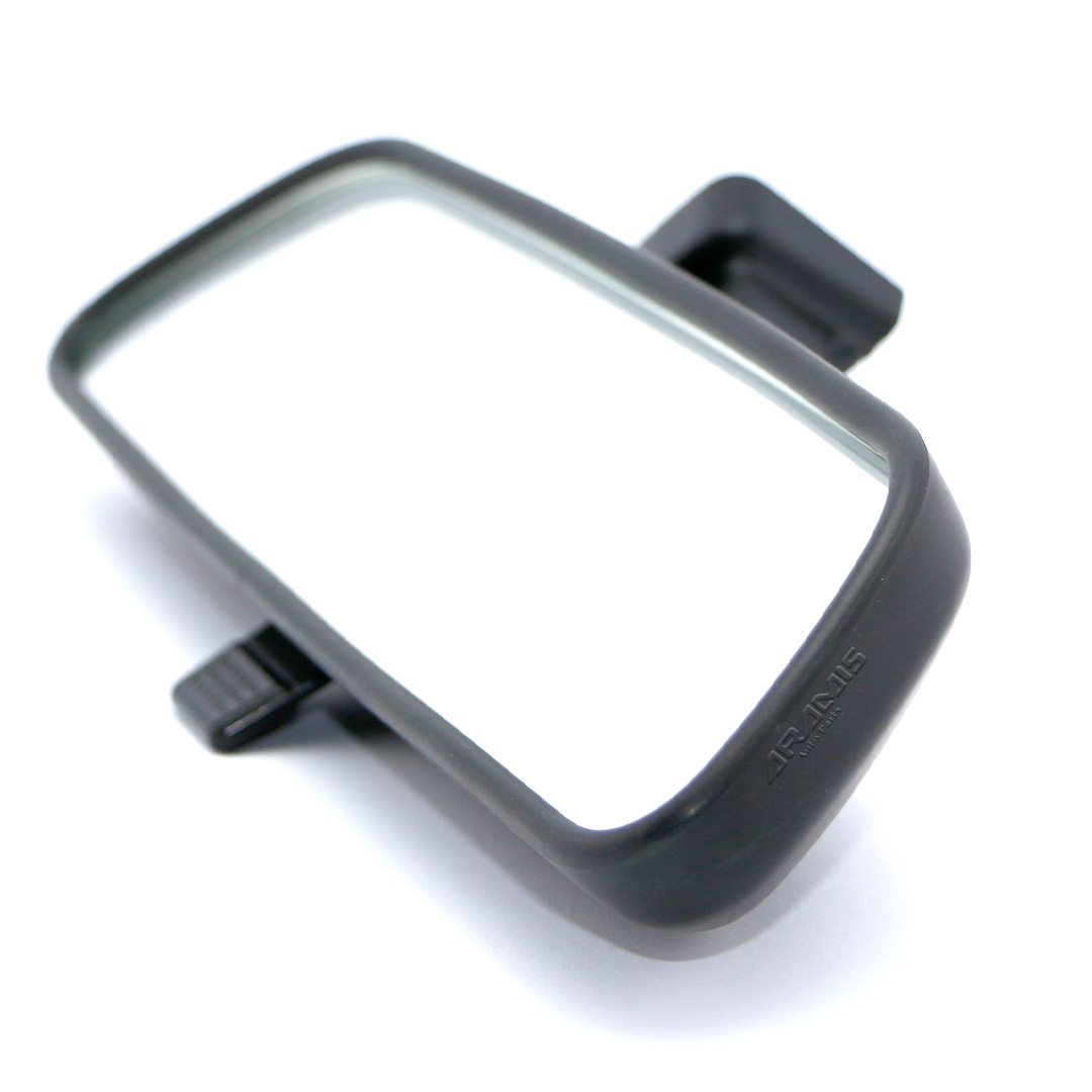 آینه وسط لاماری