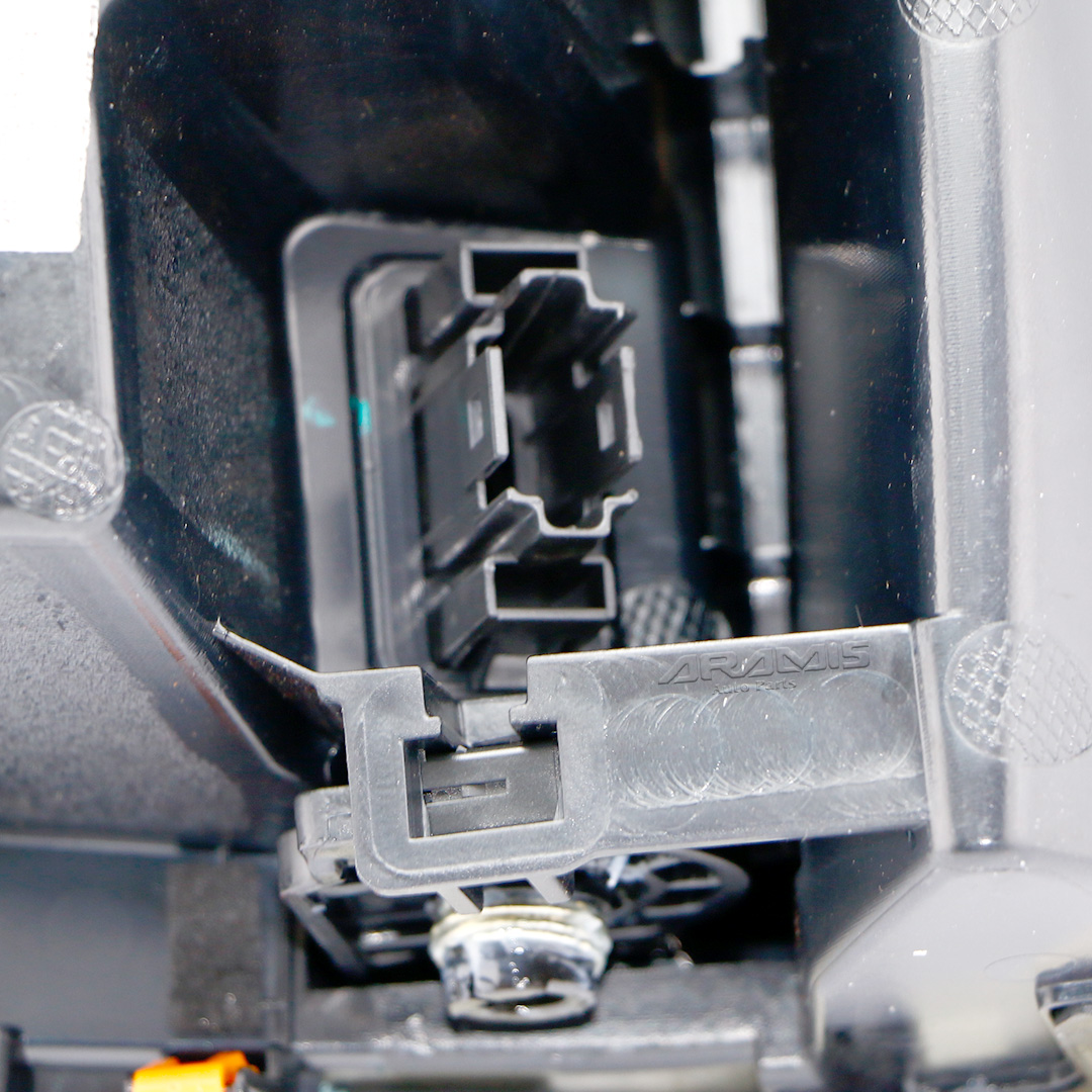 قاب پنل جلو لاماری