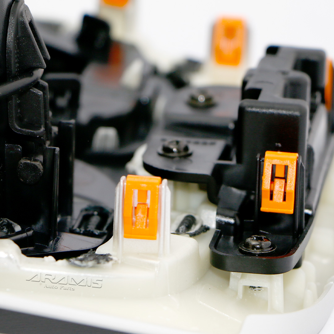 قاب پنل جلو لاماری