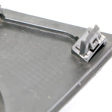 قاب مه شکن جلو چپ آریو Z300