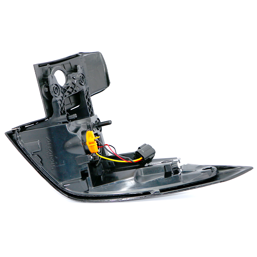 چراغ خطر عقب چپ روی گلگیر چانگان CS55 Plus