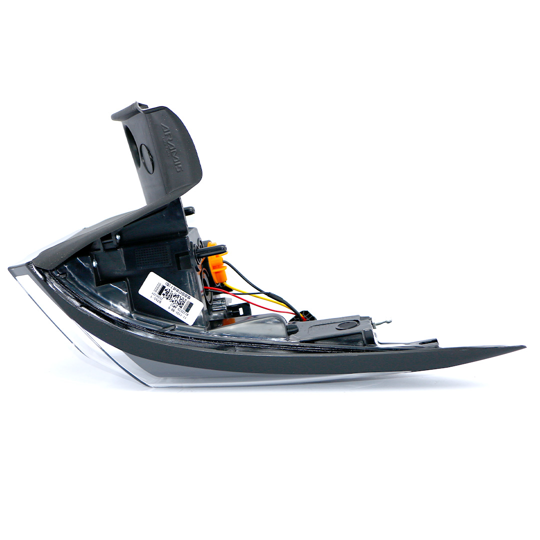 چراغ خطر عقب راست روی گلگیر چانگان CS55 Plus