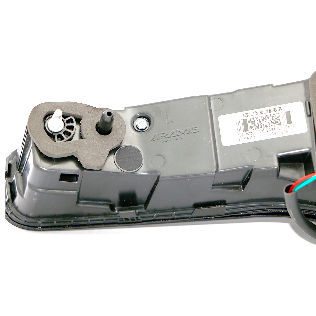 چراغ خطر عقب چپ روی صندوق چانگان CS55 Plus