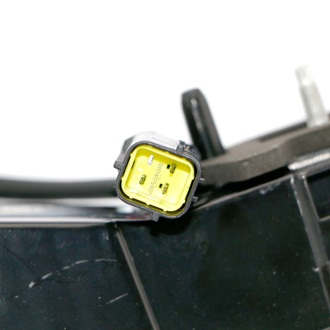 چراغ خطر عقب راست روی صندوق چانگان CS55 Plus